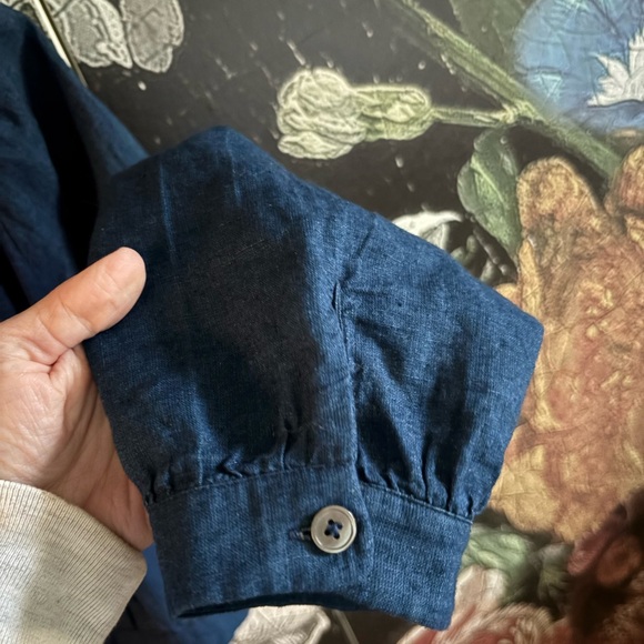 Alex Mill Indigo Pleated Button-Up Shirt - Picture 4 of 4